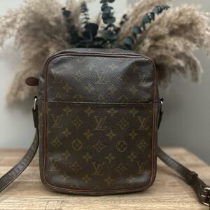 💥PRICE DROP💥Authentic Louis Vuitton Marceau pm messenger bag